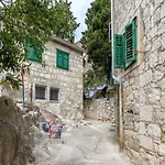 Bova Διαμέρισμα Σπλιτ