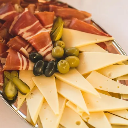 شقة Bova سبليت